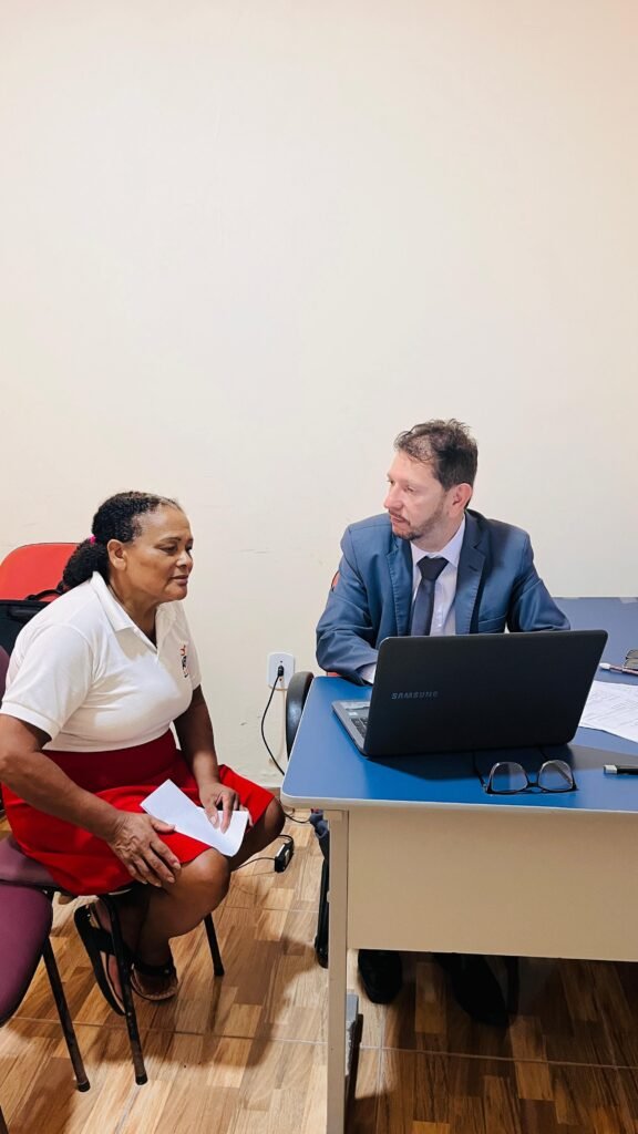 Atendimento-juridico-25-02-APLB-3-576x1024